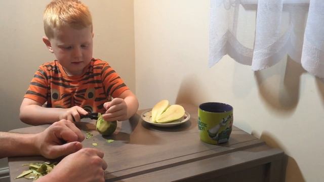 04 - вечерняя застольная, чистим грушу туториал смотреть онлайн