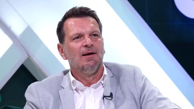 Арена\Тренер сборной Кыргызстана по футболу Штефан Таркович смотреть онлайн