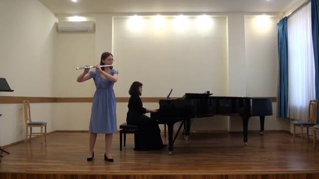 E.Burton - Sonatina for flute and piano смотреть онлайн