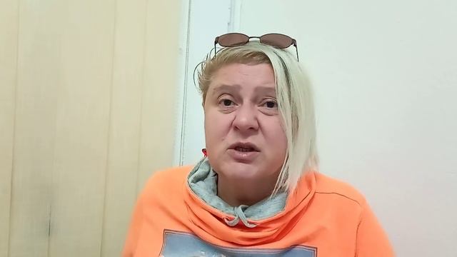 "Чтобы мне поселили украинскую беженку и разрешили ей помогать я готов платить!,- гер Ханс. смотреть онлайн