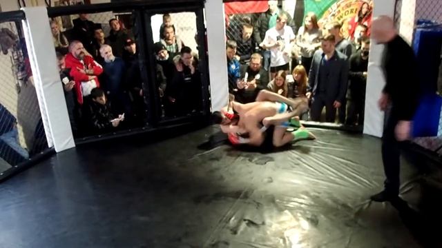 D.M.G. - Джаханов Али VS Мамедов Санан. Шок пробил голову с колена. Дисквалификация?! смотреть онлайн
