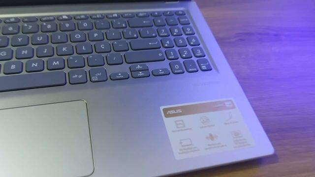 Exclusivo - NOVO Notebook Asus VivoBook 15 | Core i5 8GB - 256GB SSD X1500E смотреть онлайн