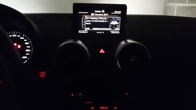 Audi A1 S line 2012 1.4l TFSI 185cv - Bose Sound System смотреть онлайн