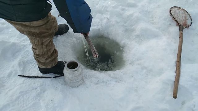 рыбалка на перимёт. Поймали налима!! смотреть онлайн