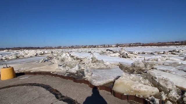 Maumee River Ice Flow 2015 смотреть онлайн