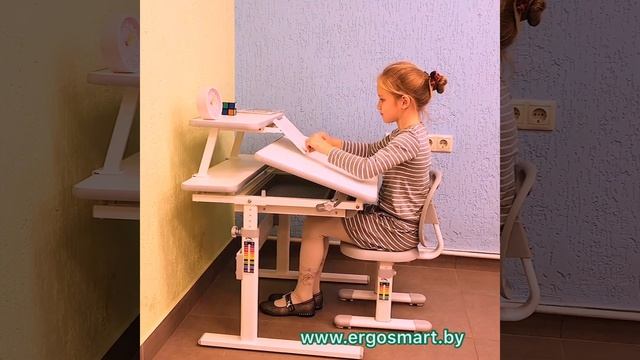 Детский комплект растущей мебели (парта и стул) Study Desk-Smart А311 смотреть онлайн