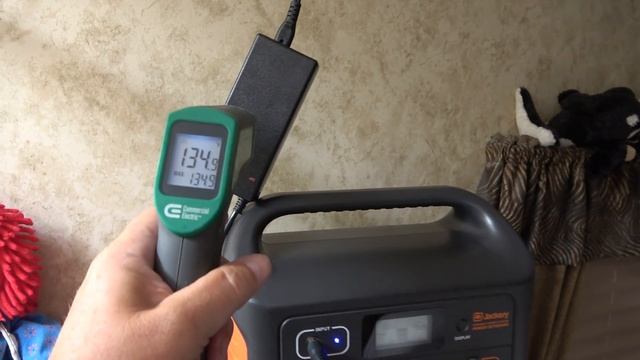 Reviewing the Jackery Explorer 500 Portable Power Station смотреть онлайн