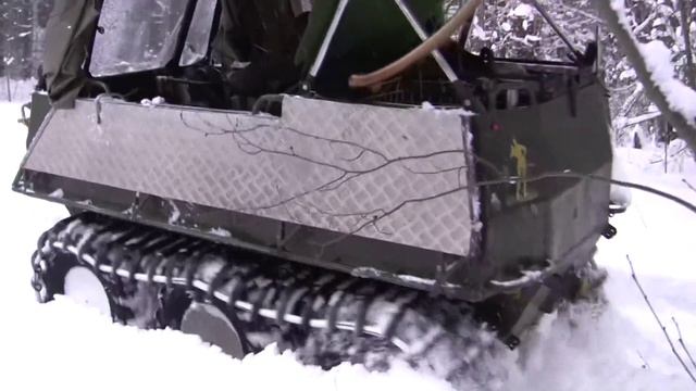 движение в лесу по снегу 50 см. смотреть онлайн