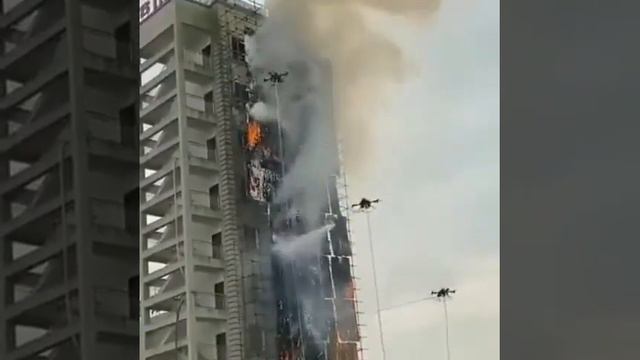 Квадрокоптеры тушат пожар смотреть онлайн