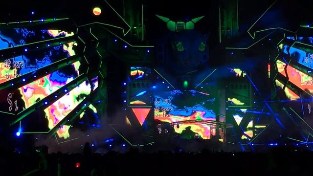 Marshmello - Silence (Live at DJAKARTA WAREHOUSE PROJECT 2017 - #DWP17) смотреть онлайн