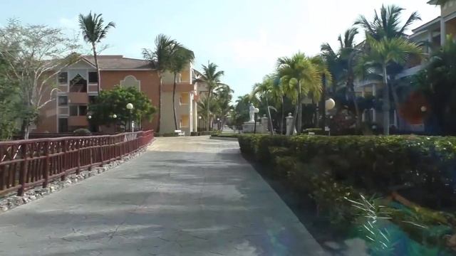 Доминикана. Пунта-Кана. Отель BAHIA PRINCIPE. Прогулка по территории отеля смотреть онлайн