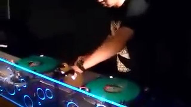 DJ KUSSY with the SASS wear.....No.2 смотреть онлайн