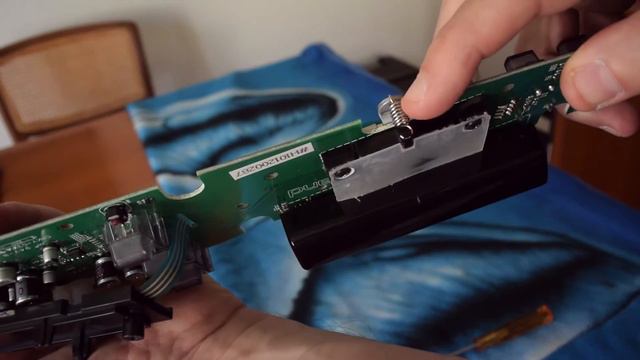 Tutorial Replacement Mod Bar Keytar Roland AX-SYNTH. смотреть онлайн