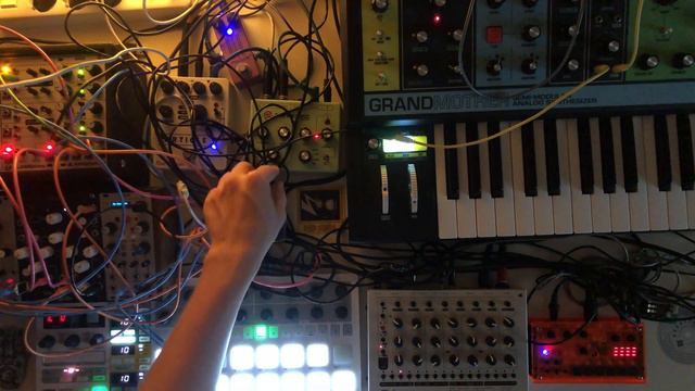 Moog Grandmother OH LONG JOHNSON tech-house remix смотреть онлайн