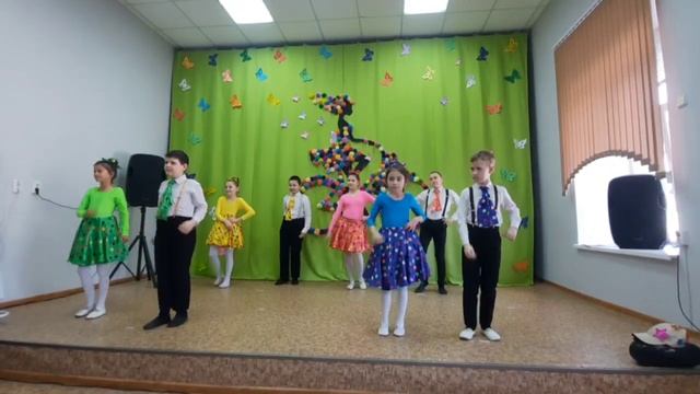 танцевальный коллектив, "Живое Зеркало". танец танцуй, как мы. смотреть онлайн