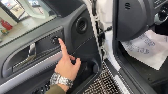 Skoda Octavia Scout '2012 смотреть онлайн