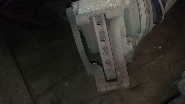 Peugeot expert 98г. замена передних тормозных колодок. смотреть онлайн