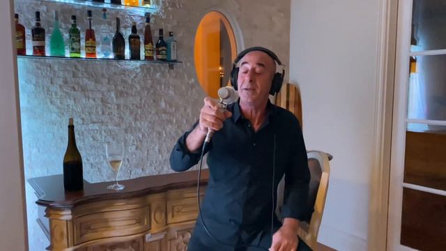 Μα που να πάω (“Ma Pou Na Pao”) Cover - Aki Delouka