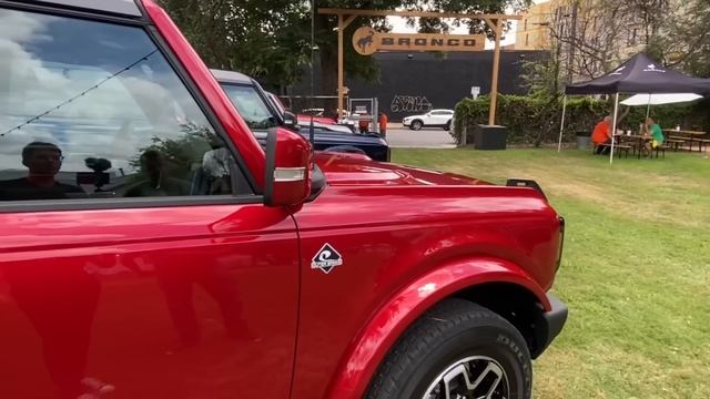 What Is The BEST 2021 Ford Bronco? I Compare The Trims To Find Out! | Bronco Week Ep.2 смотреть онлайн