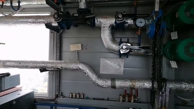 Котлы Riello RTQ450 с горелками RS50 в крышной котельной Vitotherm смотреть онлайн