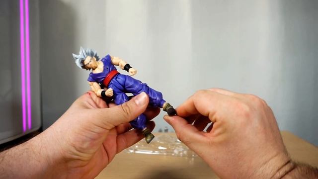 Is this Beast Gohan S.H Figuarts Worth it? смотреть онлайн