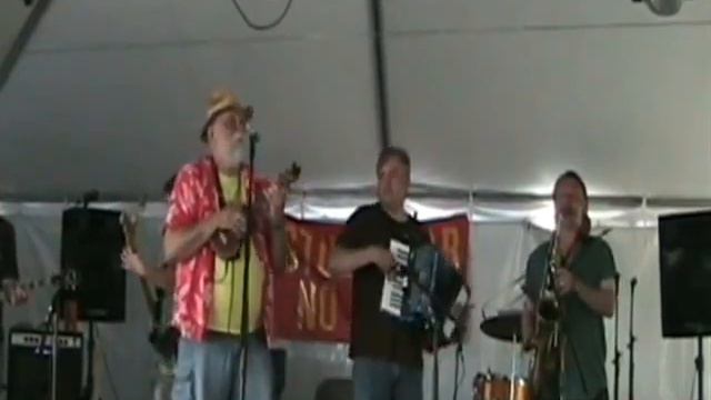 Ukulele Man & his Prodigal Sons-"Pee Wee Where Have Y'Gone?" смотреть онлайн