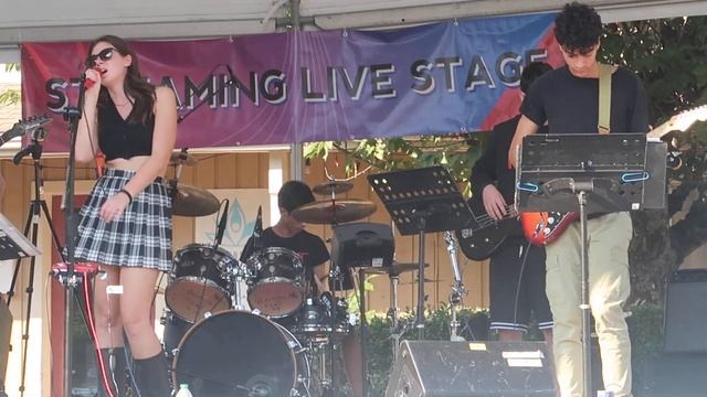 Ciena Prizm Rock Band MVI 4956 смотреть онлайн