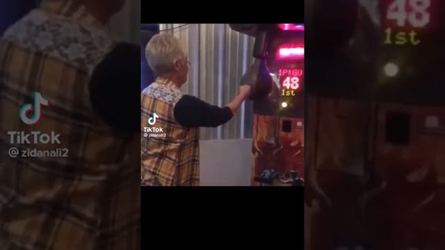 держи удар.mp4 смотреть онлайн