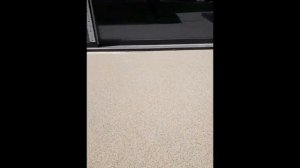 Чем покрыть бетонные дорожки