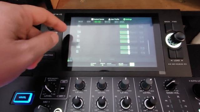 Denon DJ SC Live 4 Vs Denon DJ Prime 4