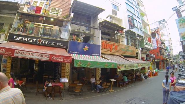 Два Билета в Сайгон | Кулинарное фаер-шоу и Экстрим на байках | часть 2