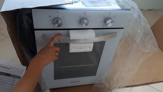 Распаковка — Электрический духовой шкаф Maunfeld EOEC.516W смотреть онлайн
