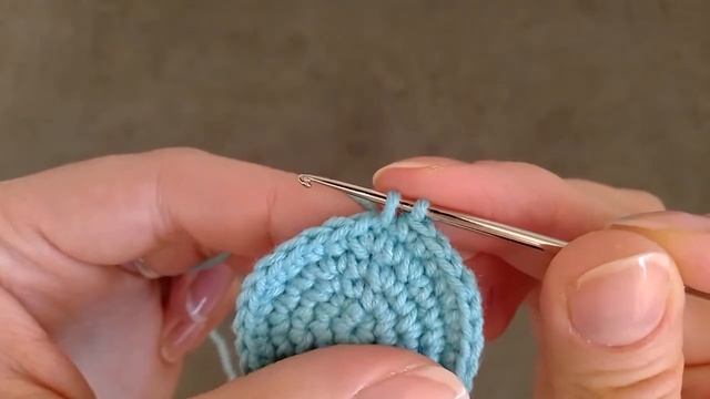 Как вязать прибавки и убавки крючком (Amigurumi). Игрушки крючком. Основы вязания крючком (Crochet) смотреть онлайн