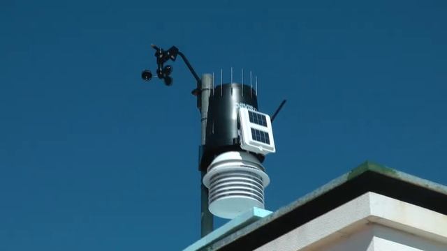 Davis Vantage Pro2 with Daytime Fan Aspirated Radiation Shield смотреть онлайн