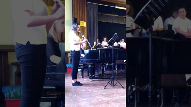 Emily Batten Solo de Concours Messager смотреть онлайн
