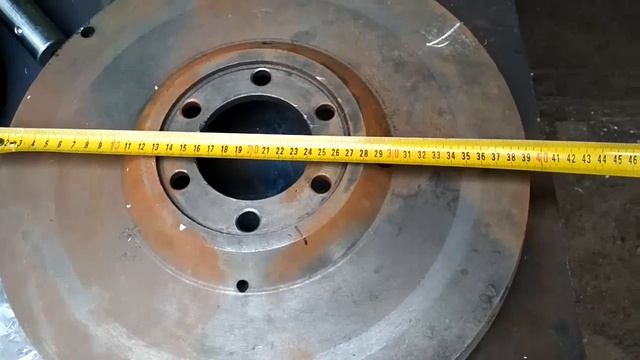 Маховик с Урала на дровокол смотреть онлайн