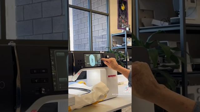 Using The Large Bernina Embroidery Hoop