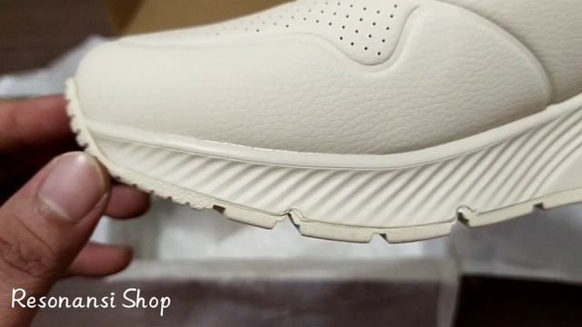 SKECHERS UNO 2 - AIR AROUND YOU OFF WHITE | SNEAKERS FOR MAN | UNBOXING смотреть онлайн