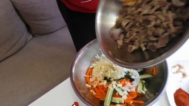 Как приготовить куриные желудки по-корейски, видео по приготовлению острой закуски смотреть онлайн