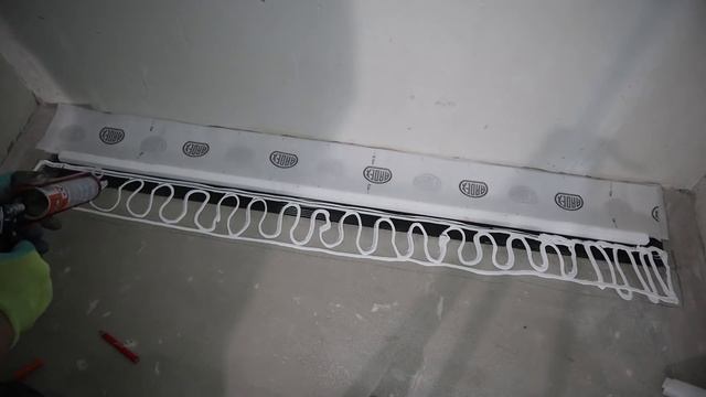 Подготовка и укладка душевого поддона из плитки 60-60 с разуклонкой весь процесс. смотреть онлайн