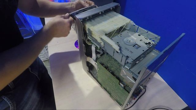 Неудачный ремонт музыкального центра JVC смотреть онлайн