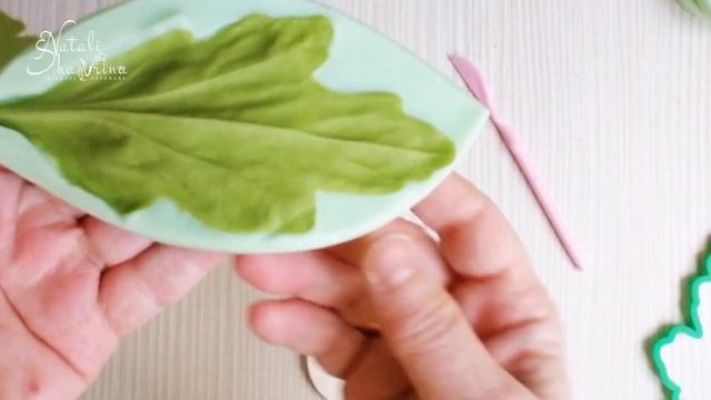 Обзор вайнеров. Листья хризантемы. Холодный фарфор. Chrysanthemum leaves from cold porcelain. смотреть онлайн