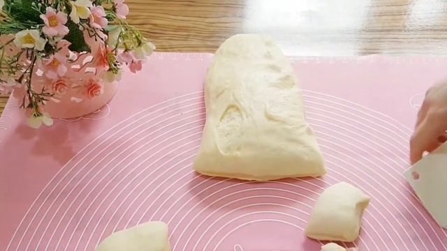 🤤Наготовила ГОРУ, а съели за 2 минуты! БУЛОЧКИ КАК ОБЛАКО! Это Самые Вкусные Булочки Домашние. смотреть онлайн