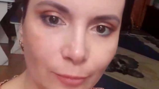 ЭТО БОЛЬНО!! но красиво.. Карандаши для глаз Vivienne Sabo Liner Virtuose kajal, летние оттенки. смотреть онлайн