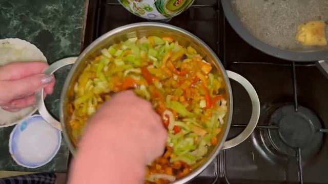 Любимый ДАЛЬНЕВОСТОЧНЫЙ Рецепт Овощной Икры (ЛЕТО В БАНКЕ) на Зиму/Переезд с Дальнего Востока на Юг смотреть онлайн