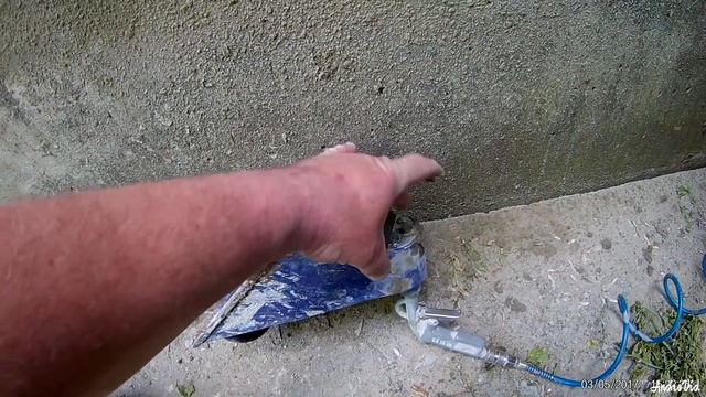 Нанесение "шубы" штукатурным ковшем. смотреть онлайн