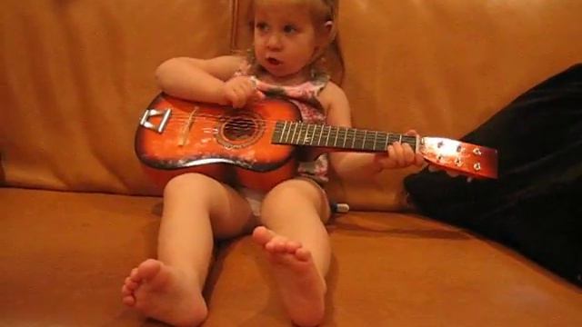 Mia Singing Chizhik Pyzhik смотреть онлайн