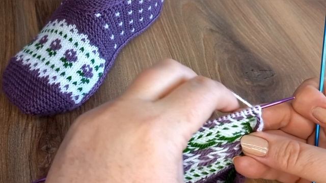 Тапочки-следочки на 2х спицах?? смотреть онлайн