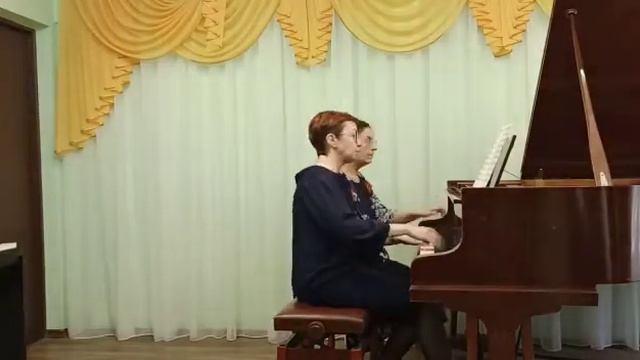 Фантазия на темы вальсов: «Осенний сон», «Амурские волны». смотреть онлайн