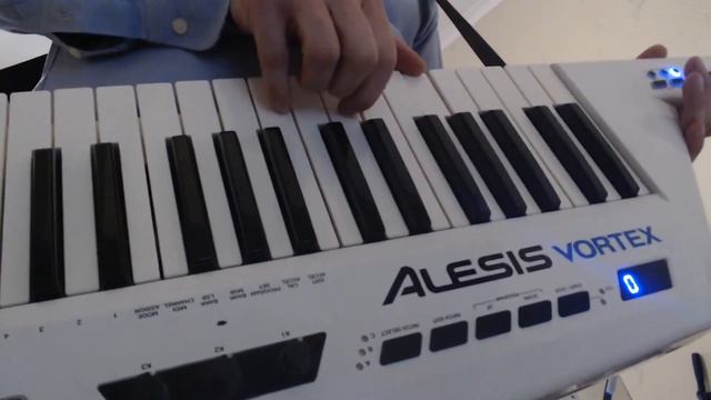Lacrimosa - W.A. Mozart (1st attemp choir with psr 950's sound) смотреть онлайн